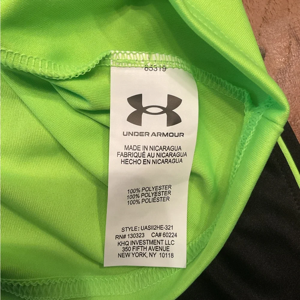 NWT Under Armour Boys Short Set